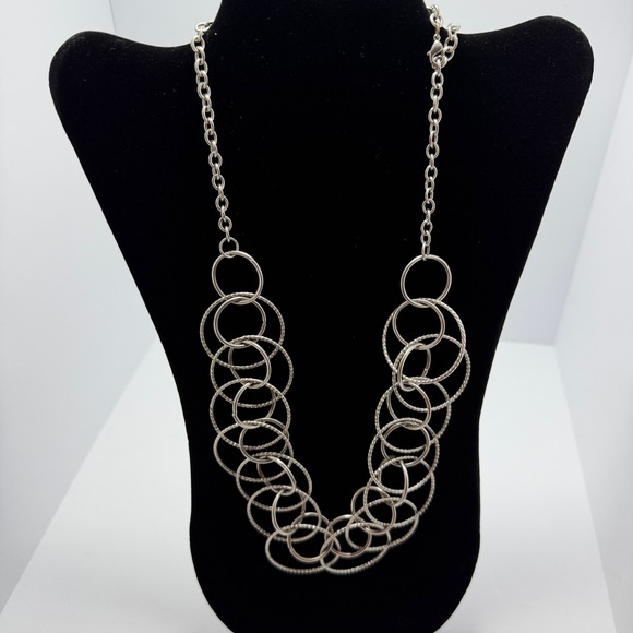 Unbranded Jewelry - Multi Ring Bib Necklace Womens 32" Interlocking Circles Silver Tone